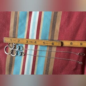 Source Unknown Silver Interlocking Ring Drop Necklace
